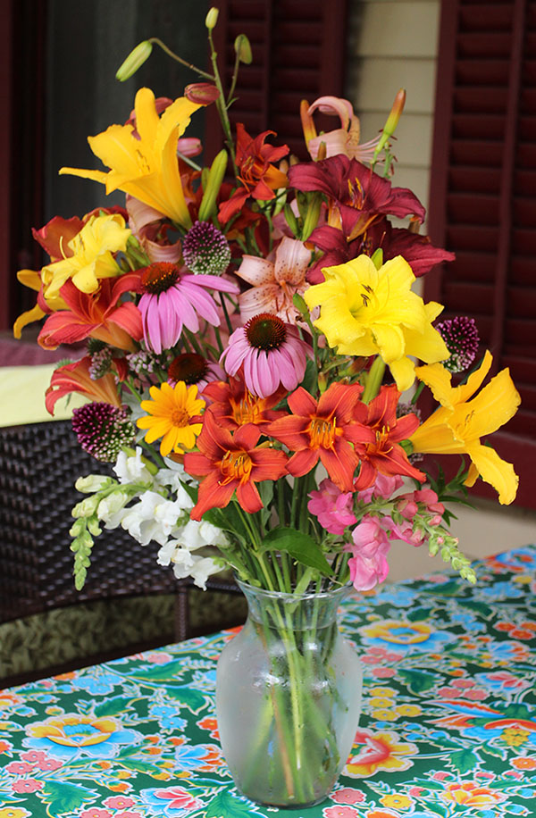 Daylily bouquet on July 7